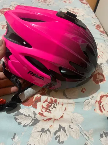 Capacete mais iluminação de bicicleta