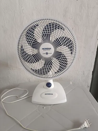 ventilador de mesa Mondial Super Power, modelo VSP-30-W,