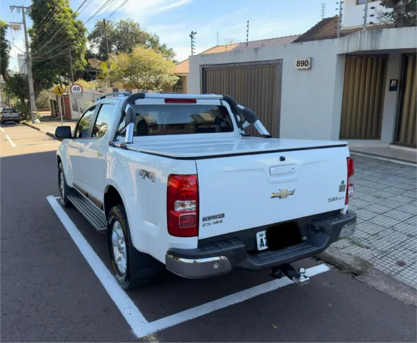 Chevrolet S10 Pick-up LTZ 2.5 Flex 4X4 CD 2015