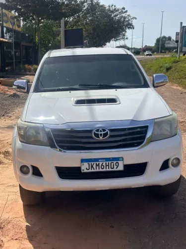 Toyota Hilux CD SRV D4-d 4X4 3.0 TDI Diesel AUT 2013