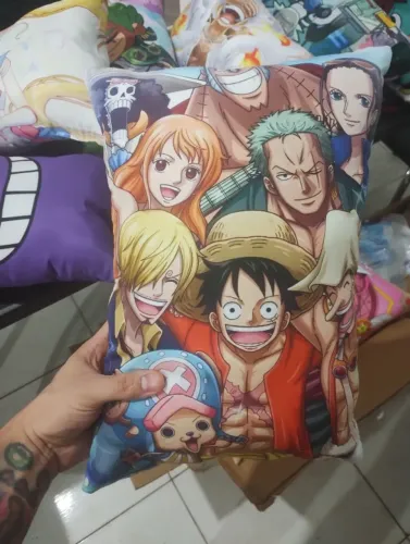Almofada One Piece - Tripulação Mugiwara - NerdDog Store - Luffy Zoro Sanji Chopper Nami