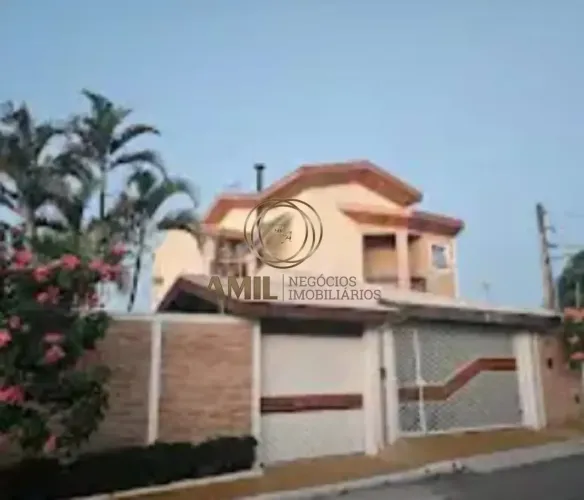 MV- Vende Casa sobrado- 4 quartos /1suíte /piscina / 270 m² área construída- Villa Branc