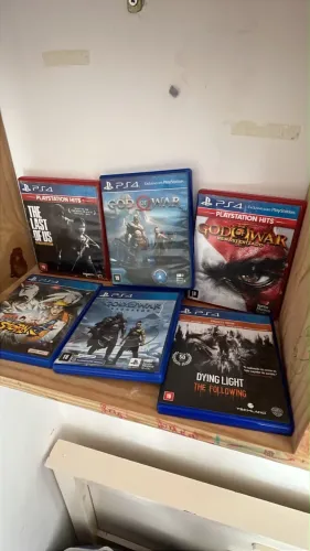 Ps4 slim 1 terá branco