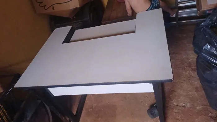 mesa e cadeira para escritório