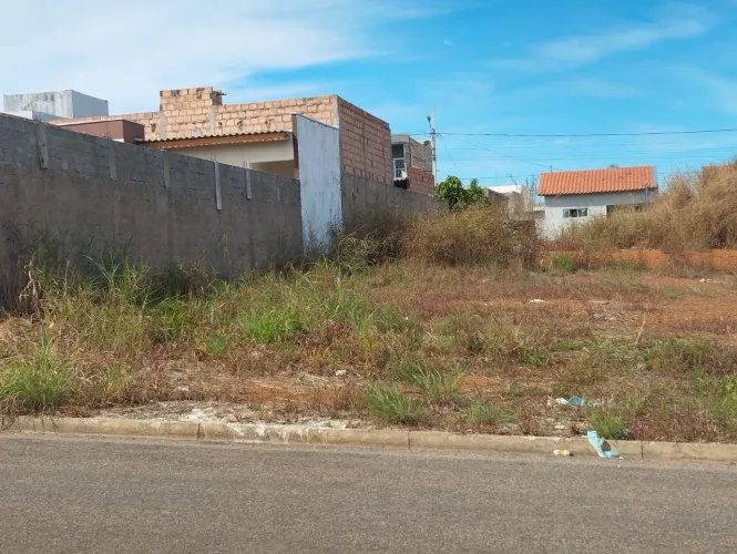 Lote de Avenida à Venda no Residencial Buritis Primavera V Excelente Localização e Grande