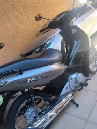 Vendo Honda/Biz, ano 2009.