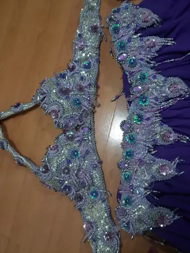 FIGURINO DE DANÇA DO VENTRE - ROXO