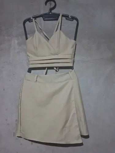 Lote de roupas para brecho 50 peças