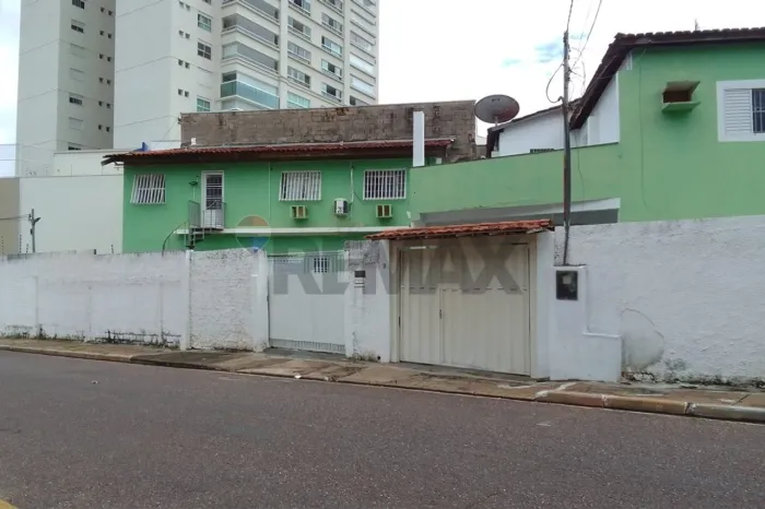 Sobrado Comercial ou Residencial para Seus Sonhos no Duque de Caxias