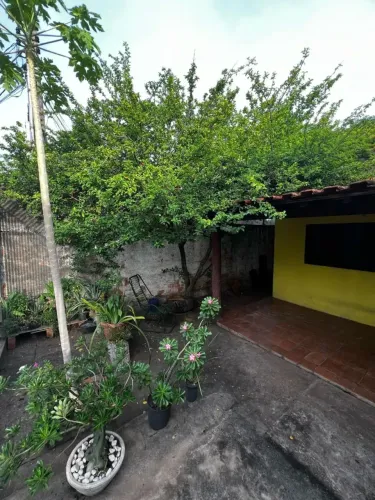 CASA À VENDA BAIRRO CAMPO VELHO | CUIABÁ-MT