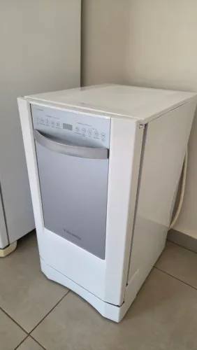 Lava louça Electrolux Blue touch 9 serviços 220V