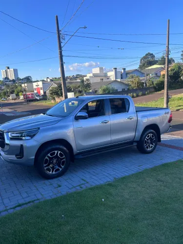 Toyota Hilux CD SRX Limited 4X4 2.8 TDI Die.aut 2023
