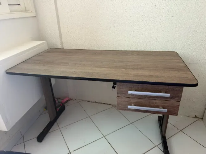 MESA DE ESTUDO