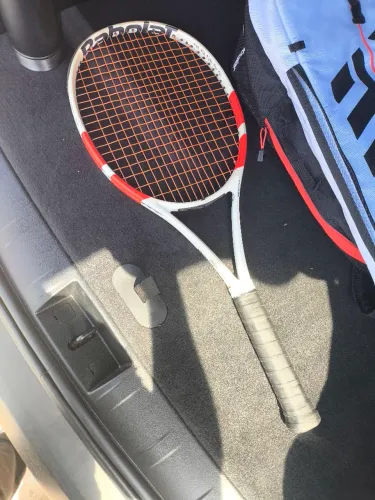 Raquete Babolat Pure Strike 100 - 300g - 16x19