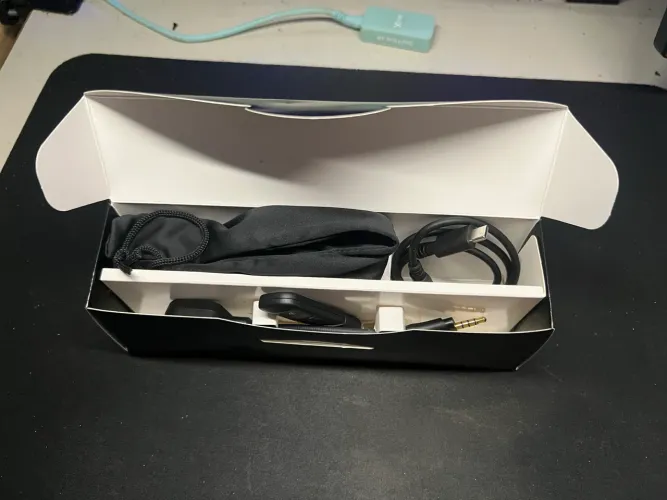 HyperX Cloud III Wireless - Seminovo | R$ 480