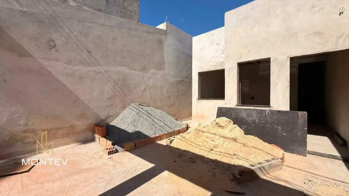 Casa à venda, 3 quartos, 1 suíte, 2 vagas, São Judas Tadeu - Divinópolis/MG