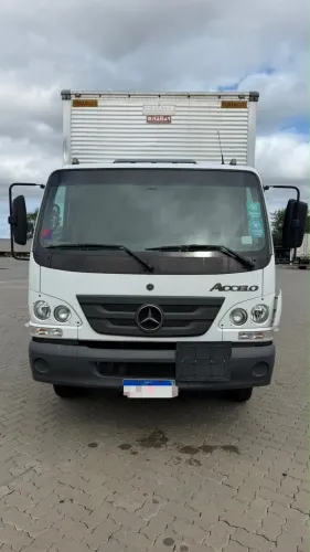 Accelo 1016/39 completo com 97.000km