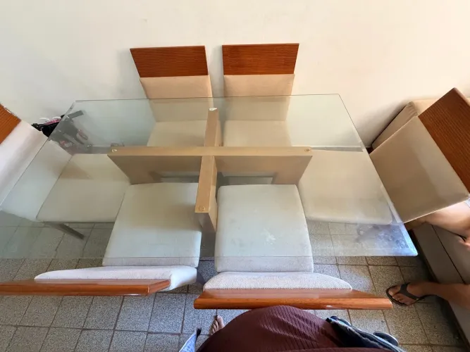 Mesa 6 cadeiras