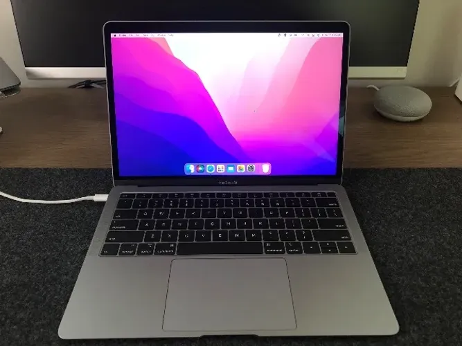 Macbook Air A2179 - Intel I5 10a Gen - 8gb Ram - 512gb S