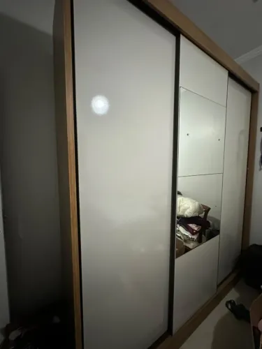 Guarda Roupa 3 portas com espelho