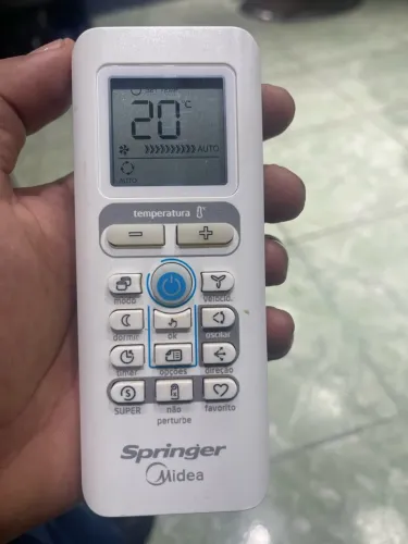 Controle de ar-condicionado novo todo bom