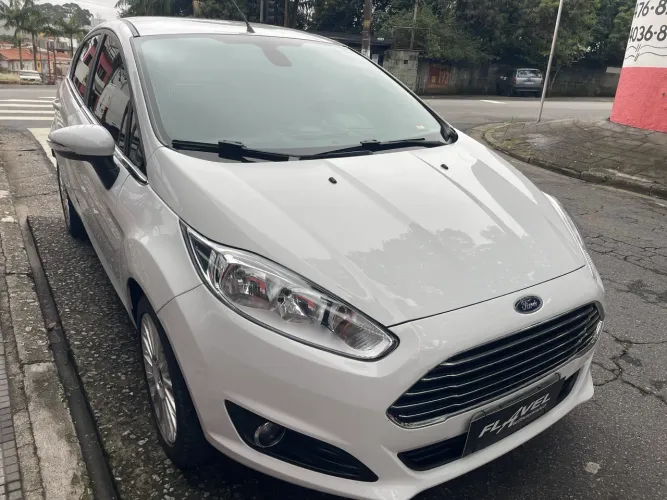 Ford Fiesta Tit./tit.plus 1.6 16V Flex Aut. 2014