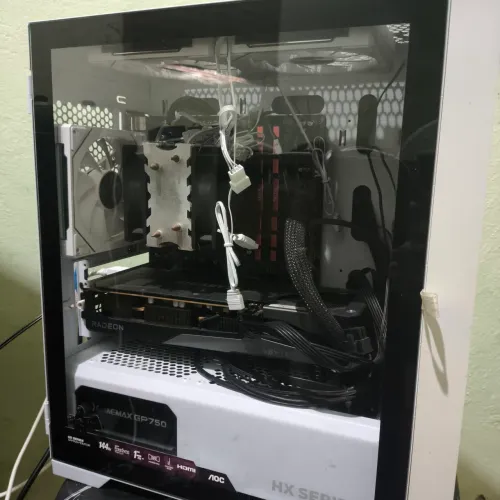 Gabinete gamer RX7600