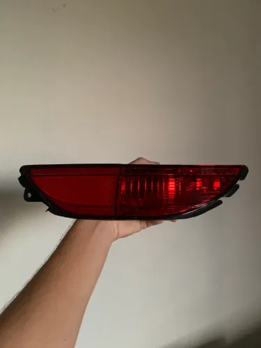 Lanterna Parachoque Fiat Toro 