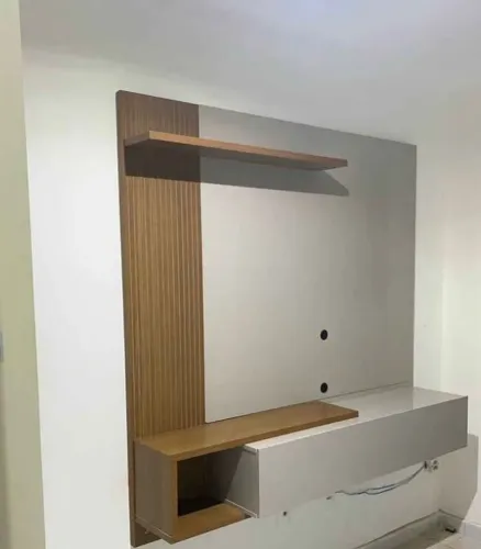 Painel Ripado de parede semi novo