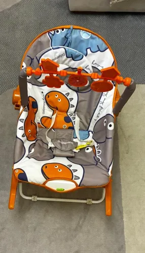 Cadeirinha de ninar bebê
