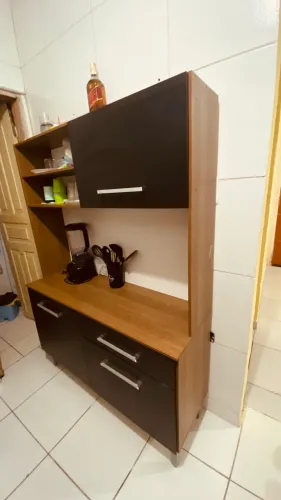 Armário em perfeito estado.