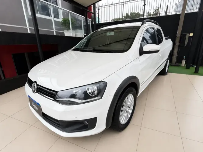 Volkswagen Saveiro Highline 1.6 T. Flex 8V CD 2015