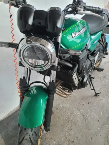 KAWAZAKI Z 650 RS