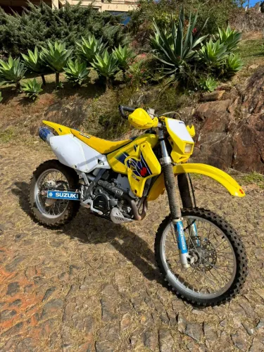 Suzuki DRZ 400 