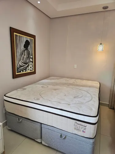CAMA COM BÁÚ BOX QUEEN + COLCHÃO PRESIDENCIAL SCHIFFMANN