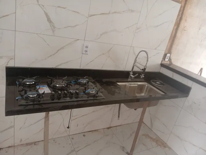 Bancada de cozinha no preto são Gabriel mais complemento de Cooktop