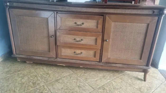 Buffet de Madeira Clássico/Vintage