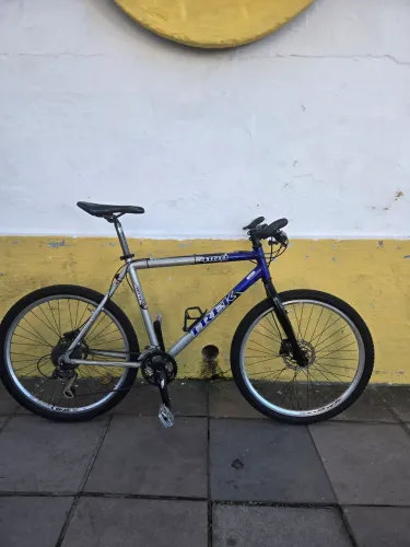 Bicicleta Trek aro 26
