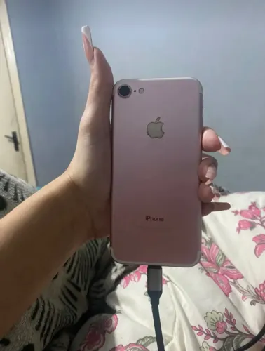 iPhone 7plus, com problema na bateria.