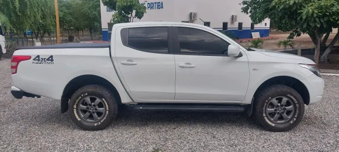 Mitsubishi L200 Triton Sport GLS 2.4 CD Diesel Aut. 2021