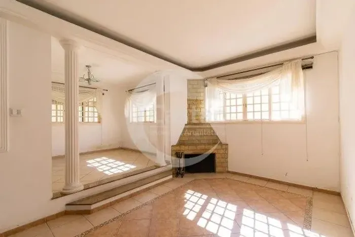 sobrado com 3 suítes e closets vila bela