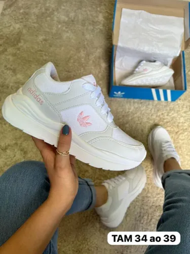 Tenis adidas
