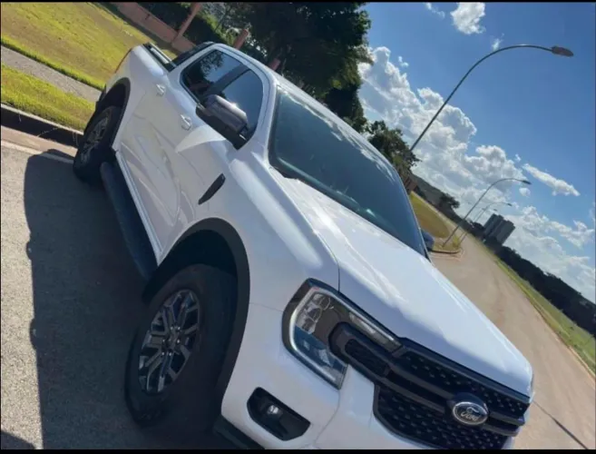 Ford Ranger Black 2.0 4X2 CD TB Diesel Aut. 2025