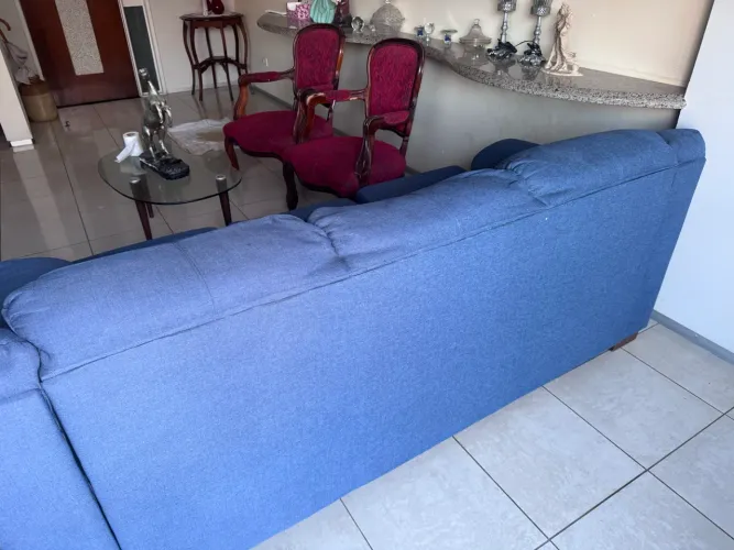 SOFÁ azul tecido linho
