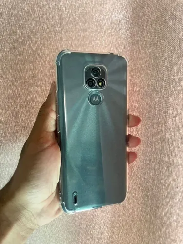 Motorola E7 