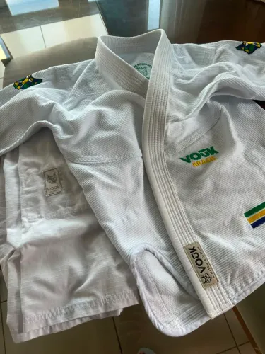 Kimono Vouk Brasil A0