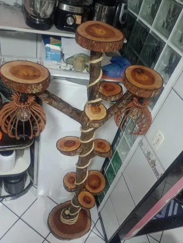 Promoção Suporte para planta com luminária retrô para 10 plantas 999,00