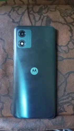 Motorola E13