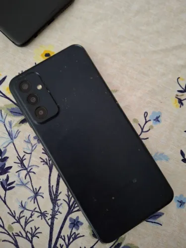 Celular Samsung M23 para reutilização de peças