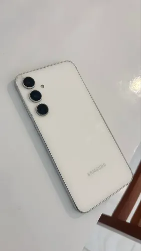 Samsung Galaxy S23 FE